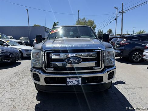 Used 2014 Ford F250 XLT AWD/4WD image 2