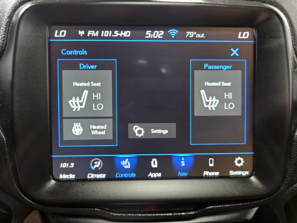 Used 2023 Jeep Renegade Limited w/ Sun/Sound Group AWD/4WD image 25