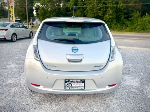 Used 2013 Nissan Leaf SV FWD image 3