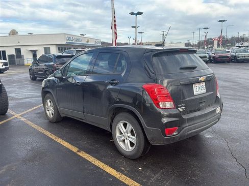 Used 2020 Chevrolet Trax LS w/ Tint and Cruise Package image 4