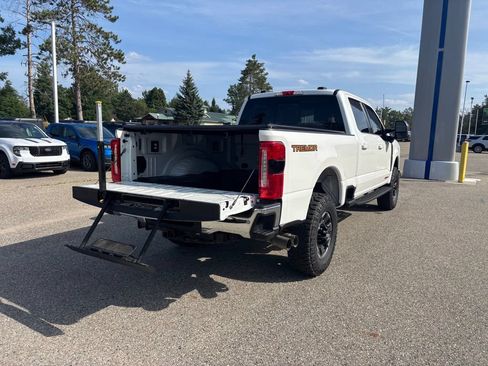 Used 2024 Ford F350 Lariat w/ Tremor Off-Road Package AWD/4WD image 9