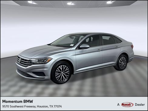 Used 2021 Volkswagen Jetta SE w/ SE Cold Weather Package FWD image 1