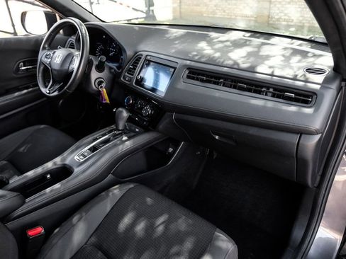 Used 2022 Honda HR-V Sport image 23