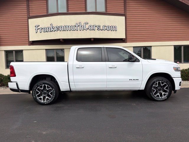 Used 2025 RAM 1500 Laramie w/ Sport Appearance Package AWD/4WD image 10