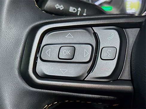 Used 2024 Jeep Wrangler Unlimited image 34