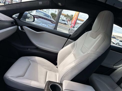 Used 2016 Tesla Model S 70D image 16