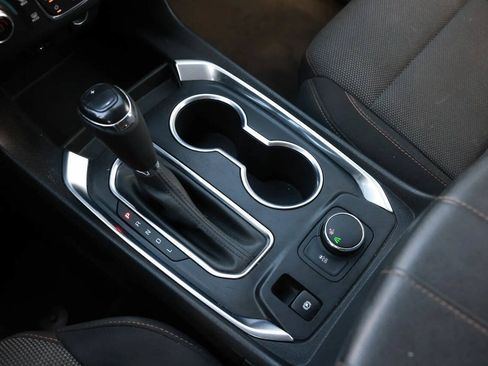 Used 2019 Chevrolet Traverse LS FWD image 23