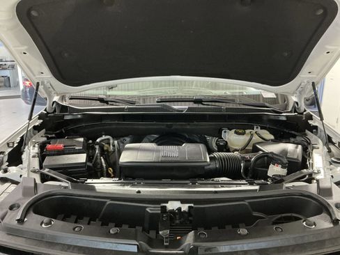 Used 2021 Chevrolet Tahoe Z71 w/ Z71 Off-Road Package image 36