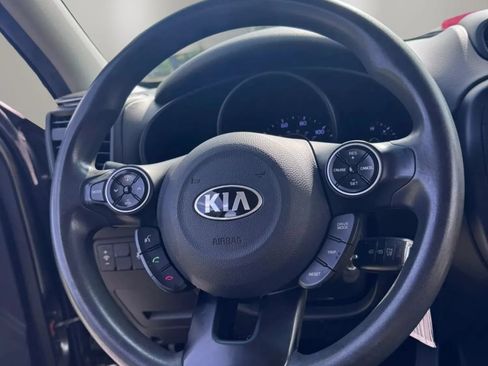 Used 2018 Kia Soul w/ Convenience Package FWD image 16