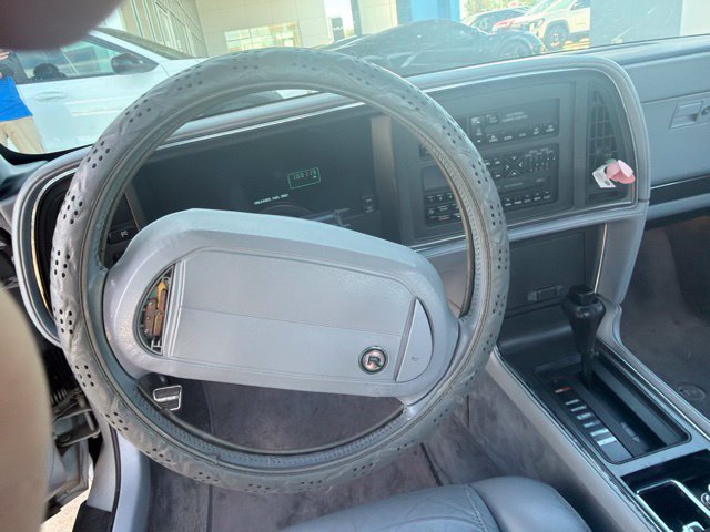 Used 1990 Buick Reatta Coupe FWD image 8