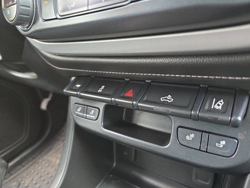 Used 2018 GMC Canyon SLT w/ Driver Alert Package image 36