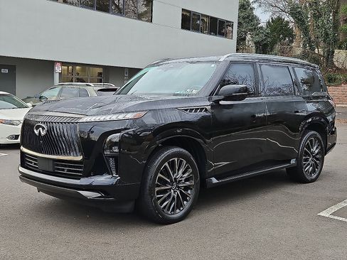 Certified 2025 INFINITI QX80 Autograph image 3