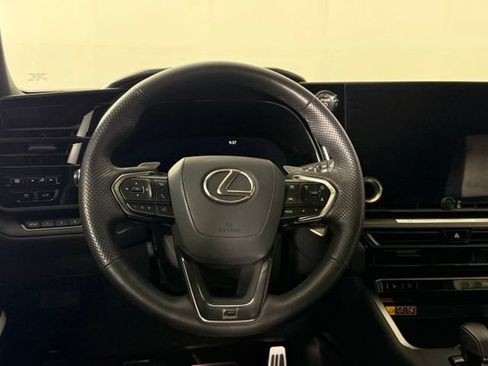 Used 2026 Lexus TX 500h AWD w/ Technology Package image 24