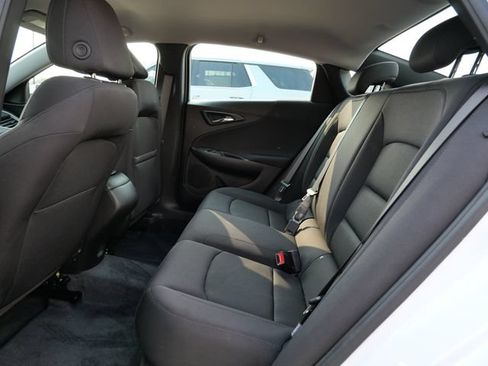Used 2024 Chevrolet Malibu RS FWD image 14