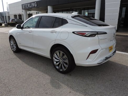 New 2026 Buick Envista Avenir image 9