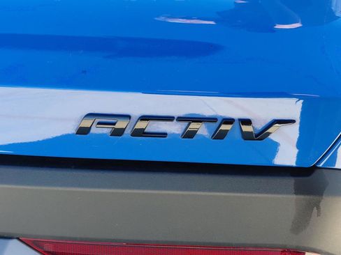 Used 2025 Chevrolet Equinox ACTIV w/ Safety and Technology Package AWD/4WD image 18