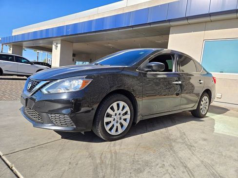 Used 2016 Nissan Sentra SV image 2