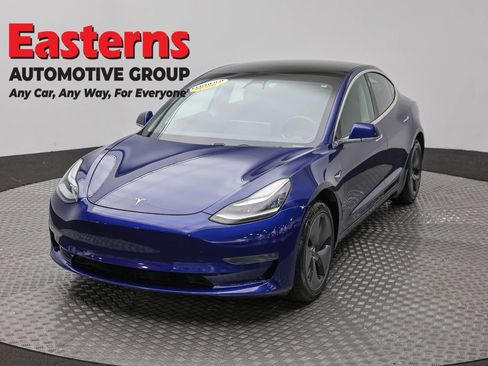 Used 2020 Tesla Model 3 Standard Range RWD image 1