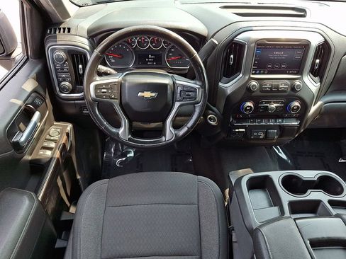 Used 2021 Chevrolet Silverado 1500 LT AWD/4WD image 12