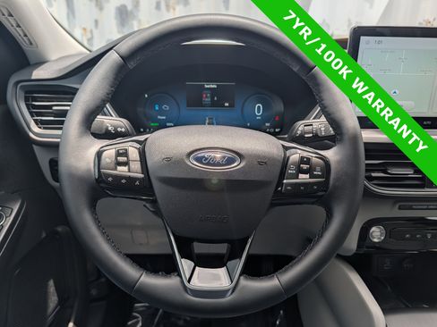Certified 2023 Ford Escape Platinum FWD image 27