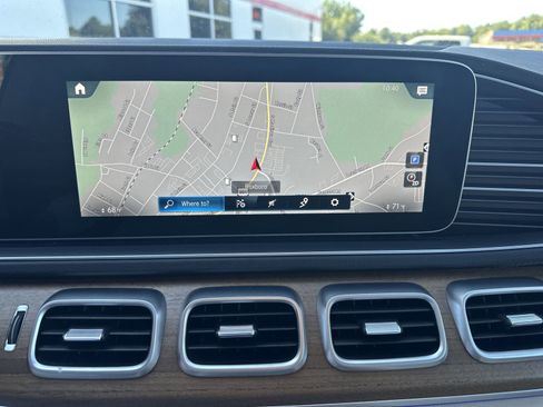 Used 2023 Mercedes-Benz GLS 450 4MATIC image 14