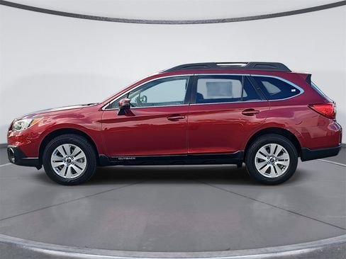 Used 2017 Subaru Outback 2.5i Premium image 6