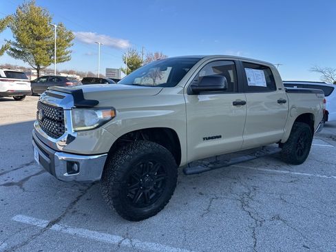 Used 2019 Toyota Tundra SR5 image 10