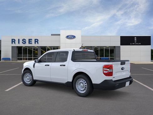 New 2025 Ford Maverick XL image 4