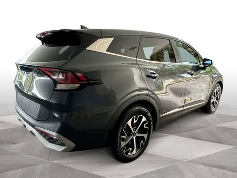 Certified 2023 Kia Sportage EX image 8