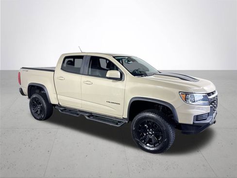 Used 2022 Chevrolet Colorado ZR2 w/ ZR2 Dusk Special Edition image 4