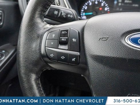 Used 2020 Ford Escape SEL image 10