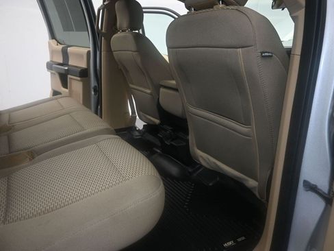 Used 2018 Ford F150 XLT RWD image 9