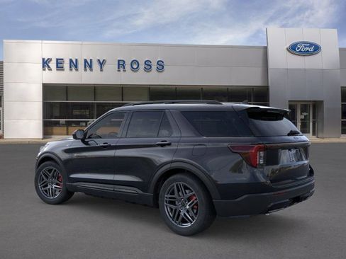 New 2026 Ford Explorer ST-Line w/ ST-Line Street Pack image 5