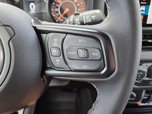 Certified 2026 Jeep Wrangler Unlimited Sport AWD/4WD image 29