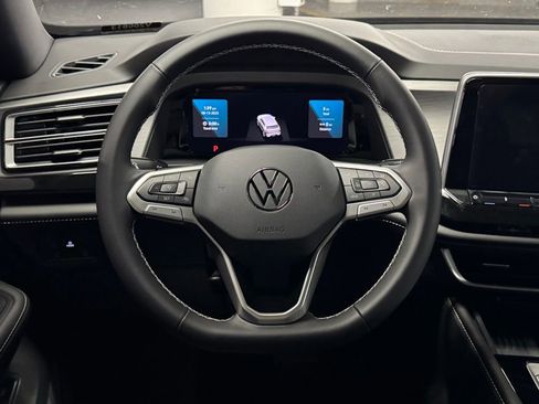 New 2026 Volkswagen Atlas Cross Sport SE image 9