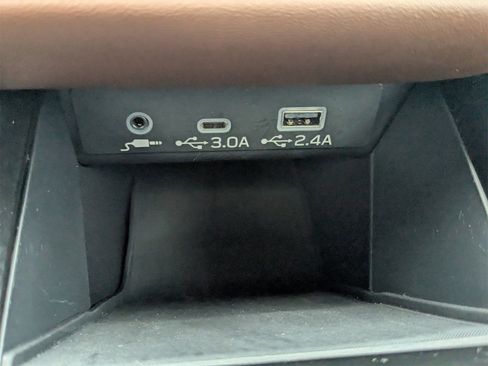 Used 2025 Subaru Outback Touring XT image 25