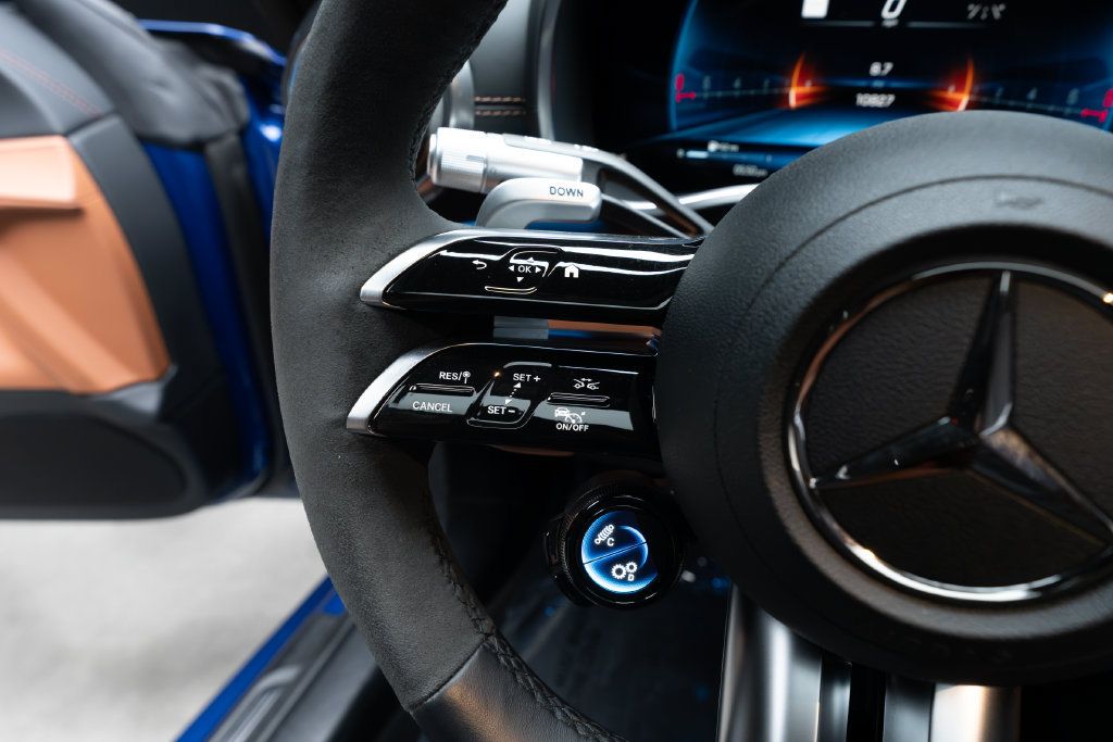 Used 2024 Mercedes-Benz AMG GT 63 image 31