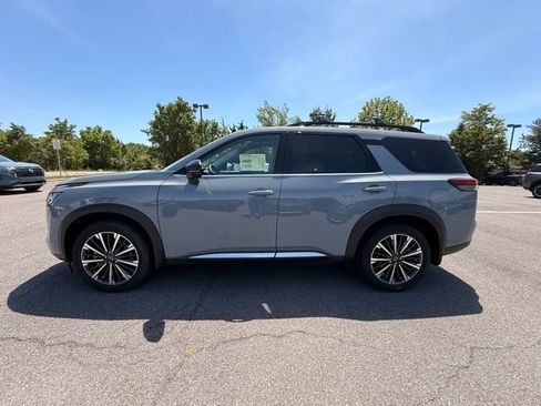 New 2026 Nissan Pathfinder Platinum w/ Cargo Package AWD/4WD image 8