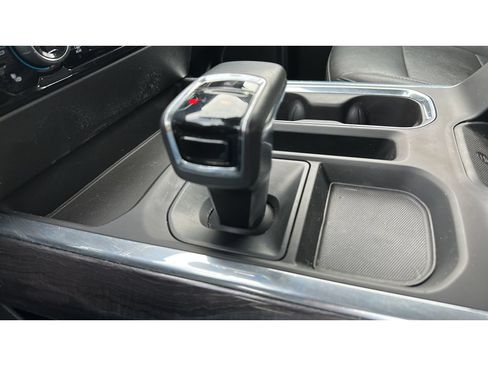 Used 2022 Chevrolet Silverado 1500 LTZ AWD/4WD image 18
