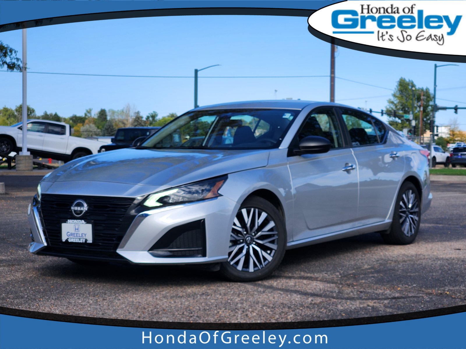 Used 2025 Nissan Altima 2.5 SV FWD image 1