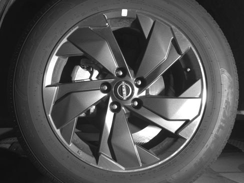 Used 2025 Nissan Rogue SV image 12