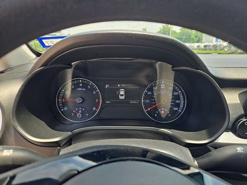Used 2024 Kia Forte LXS FWD image 7