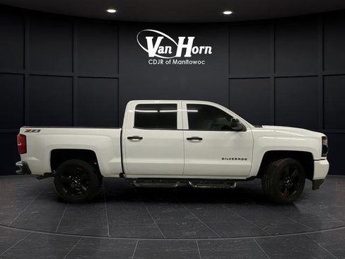 Used 2017 Chevrolet Silverado 1500 LTZ Z71 w/ Redline Edition image 2