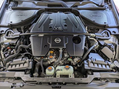 Used 2025 Nissan Z Performance w/ Floor Mat Package image 14