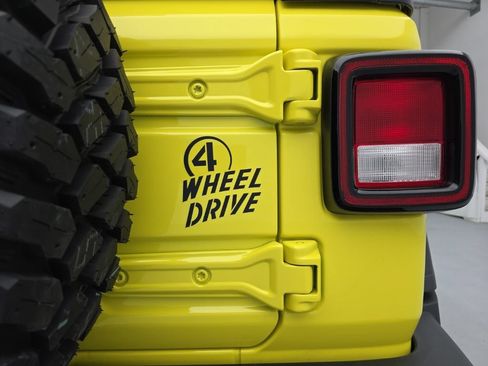 Used 2022 Jeep Wrangler Sport AWD/4WD image 48