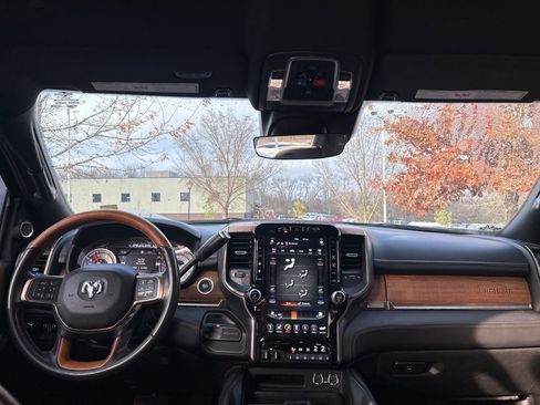 Used 2020 RAM 2500 Limited image 31