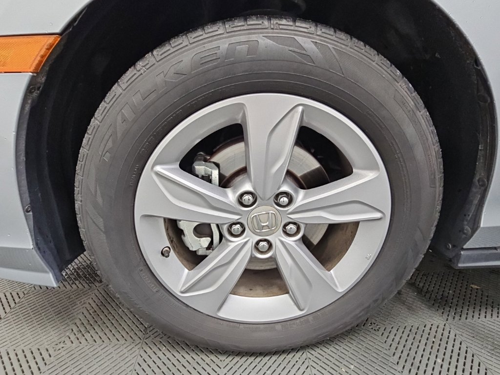 Used 2018 Honda Odyssey EX image 40