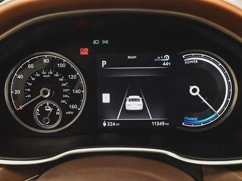 Used 2024 Genesis G80 image 15