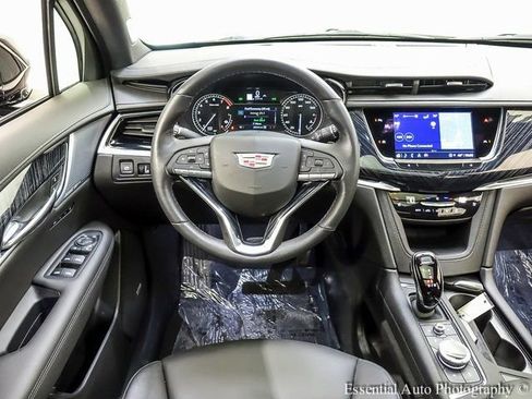 Certified 2024 Cadillac XT6 Premium Luxury w/ LPO, Floor Liner Package image 13