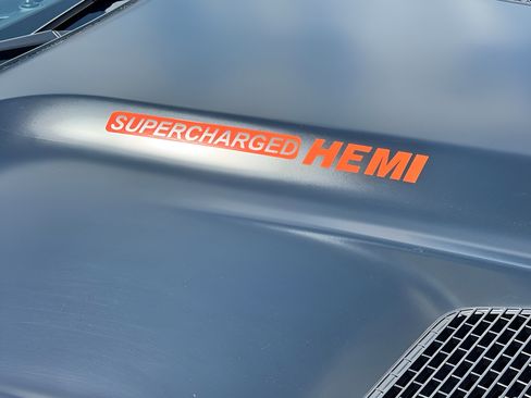 Used 2016 Dodge Challenger SRT Hellcat RWD image 43